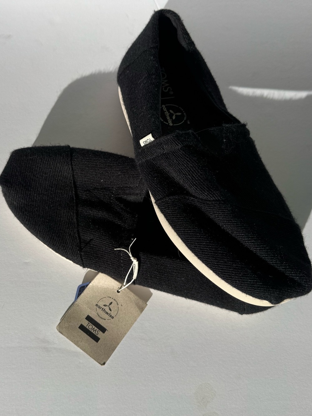 TOMS Men’s Alpargata Classic Slip-Ons Canvas- Size 8.5 Brand New